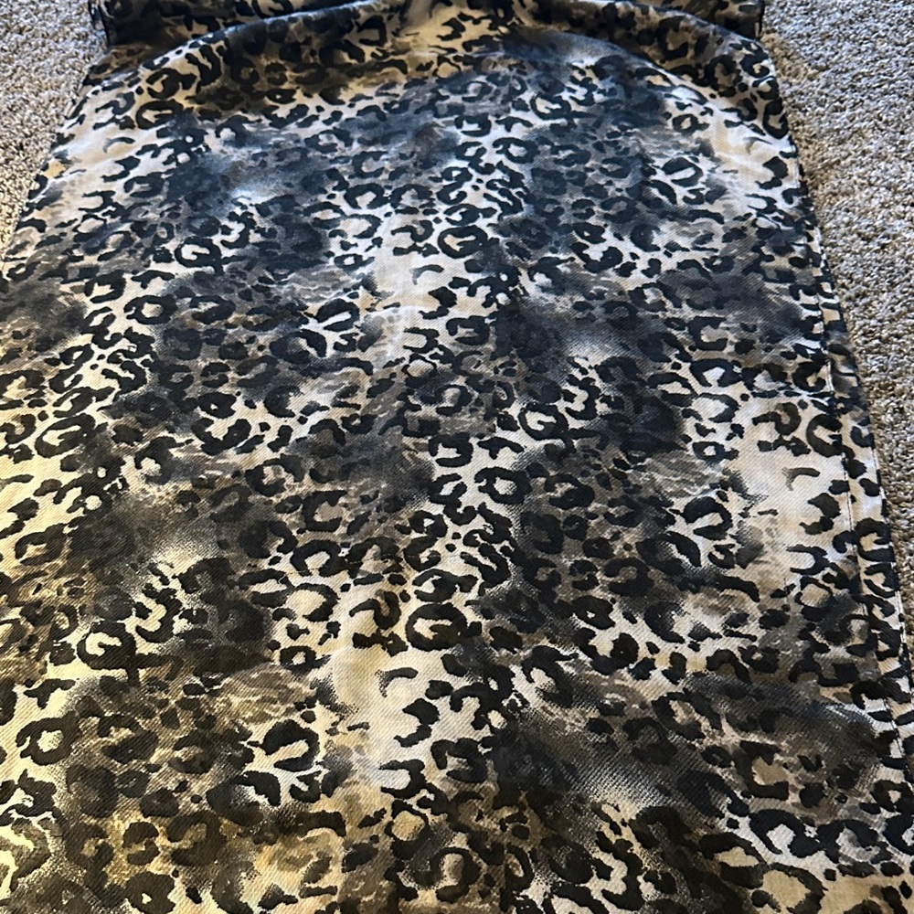 Leopard Print Infinity Scarf - Picture 7 of 8